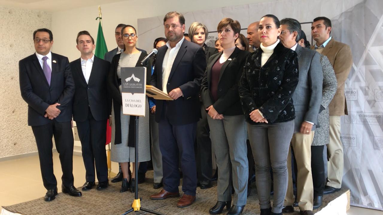 Zamarripa continúa  al frente de la Fiscalía General (Carlos Olvera