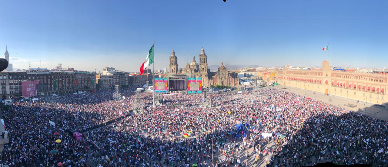 La plancha del Zócalo llena de simpatizantes de AMLO. Selene Flores
