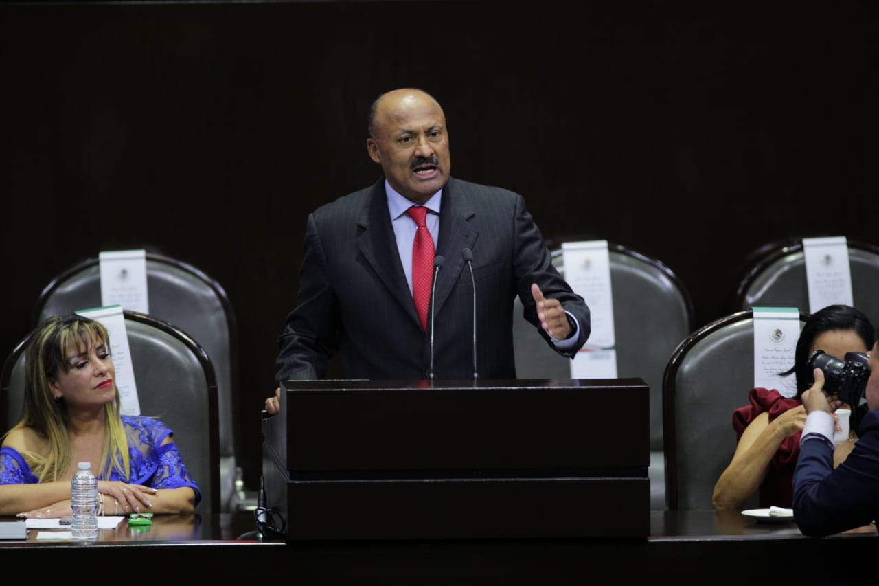 René Juárez Cisneros fija la postura del PRI/Omar Franco.