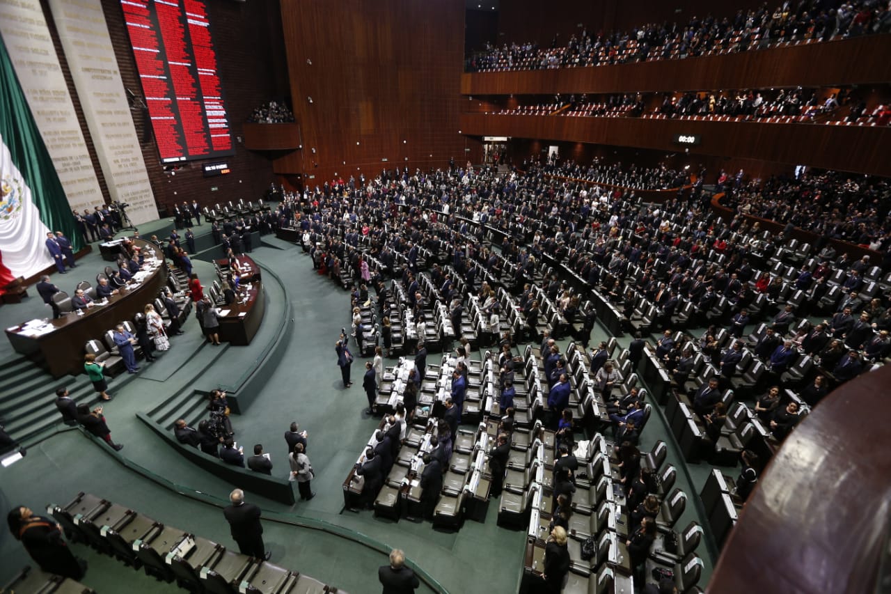 La sesión en la Cámara de Diputados comenzó con 448 diputados y 110 senadores. (Héctor Téllez)