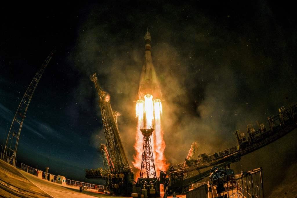 Kazakhstan - El cohete Soyuz MS-11 despega del cosmódromo de Baikonur. AFP / Kirill KUDRYAVTSEV