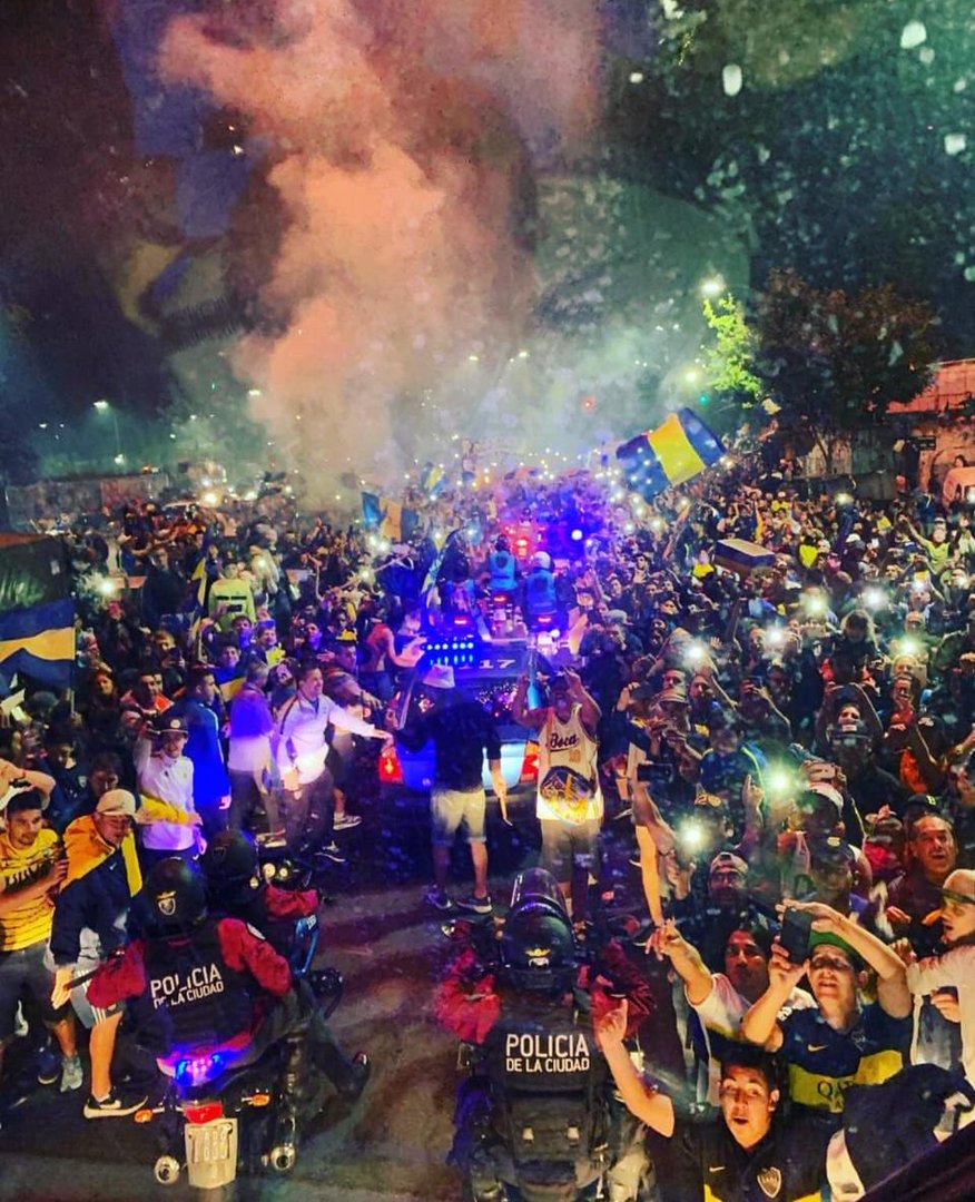 Boca Juniors se despide de su afición antes de viajar a Madrid (@BocaJrsOficial)