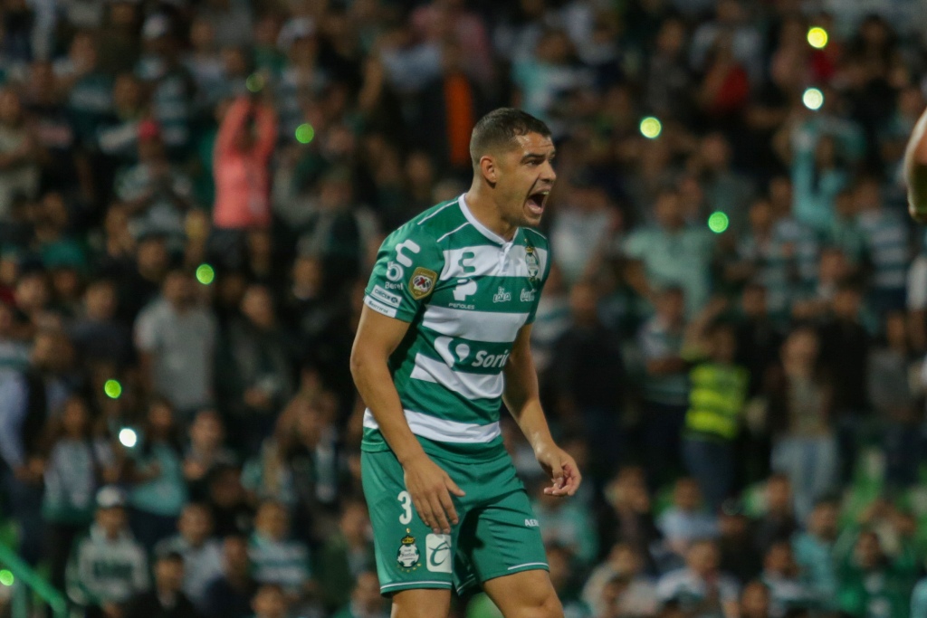 Gerardo Alcoba encabeza lista de bajas de Santos Laguna (Imago7)