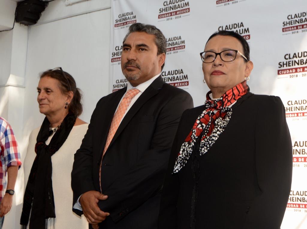 Juan Manuel Pérez Cova es licenciado en Derecho. (@rosaicela_)