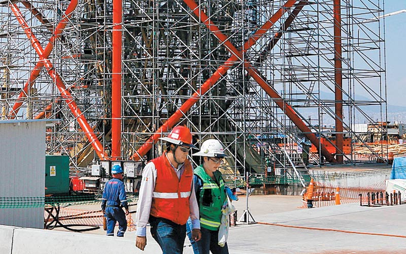 Las labores en el NAIM continúan. (Nelly salas)