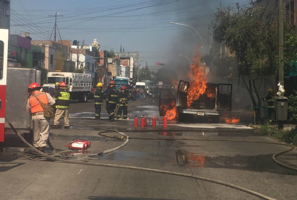 No se reportaron personas lesionadas o fallecidas, sólo daños materiales. (Cortesía)