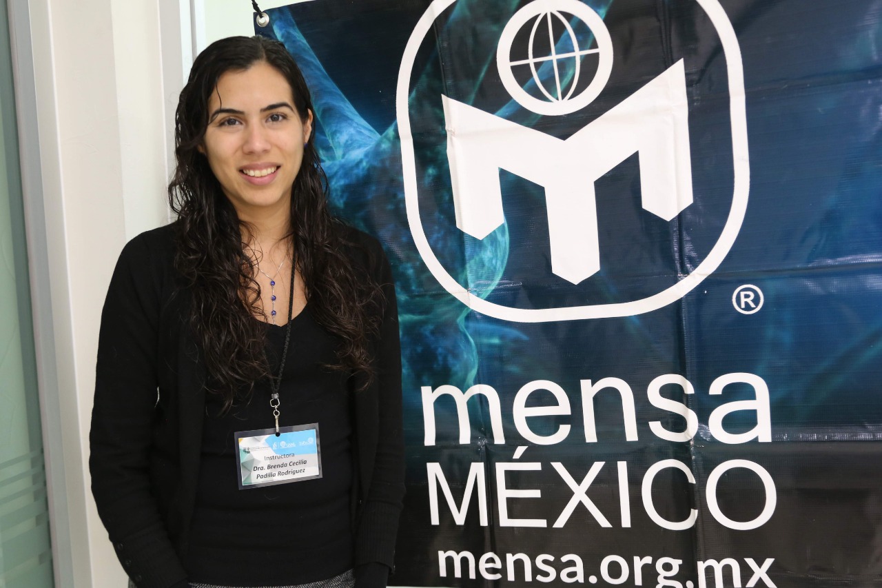 La doctora, Brenda Cecilia Padilla, reveló que no hay mucha información sobre este tipo de cuartos de escape con fines educativos. Foto: Leonel Rocha