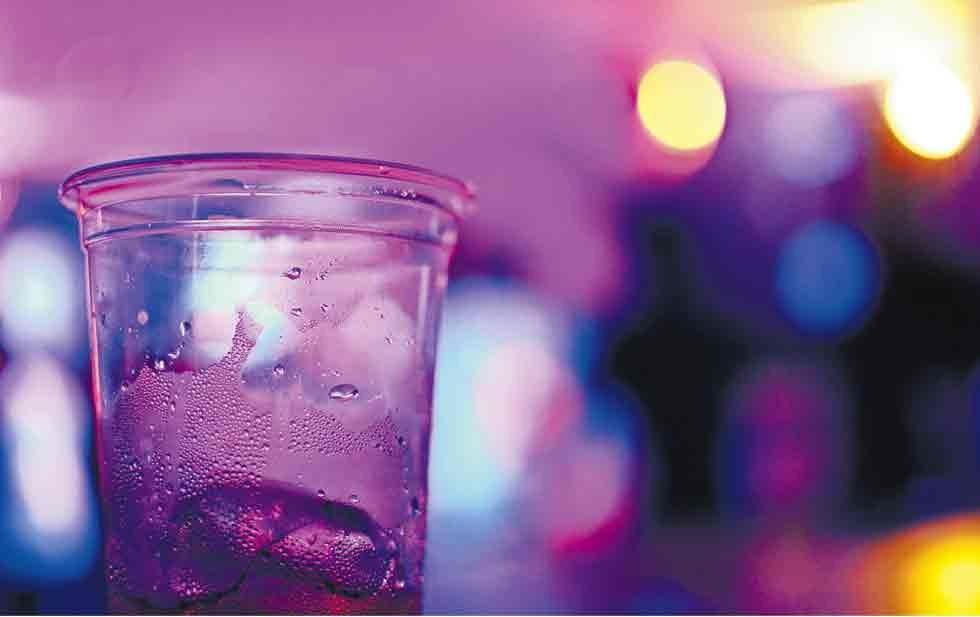 La mezcla jarabe de la tos y refresco. (Especial)