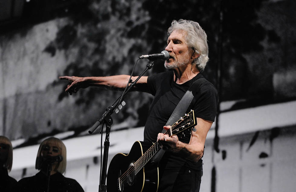 Roger Waters entregó un nutrido repertorio de temas propios y sobre todo, Pink Floyd (Cortesía Ruth Rosas)