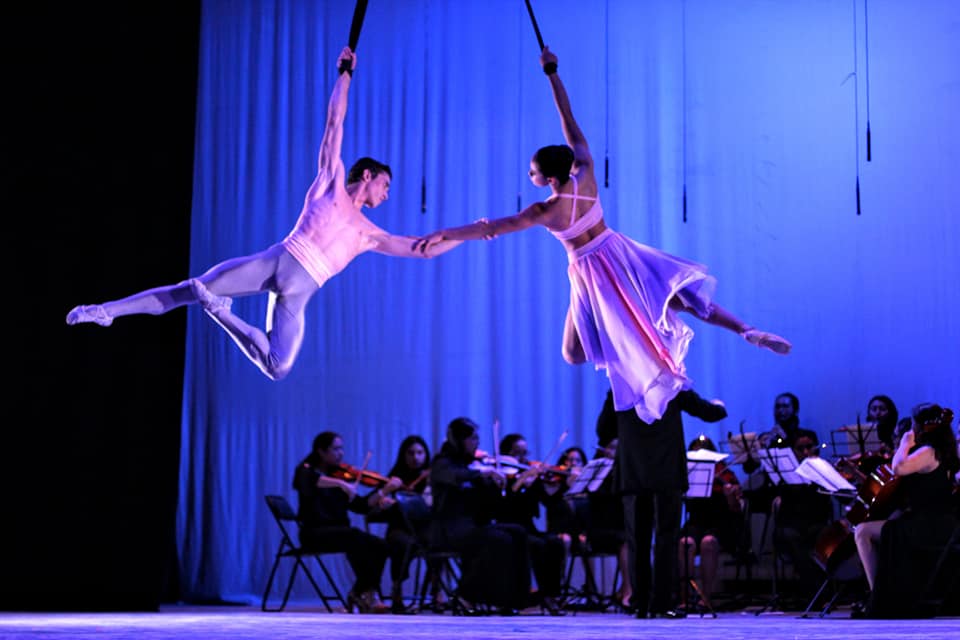 El público asistente disfrutó de la participación de los jóvenes del Programa de Formación Integral en Danza (Cortesía).