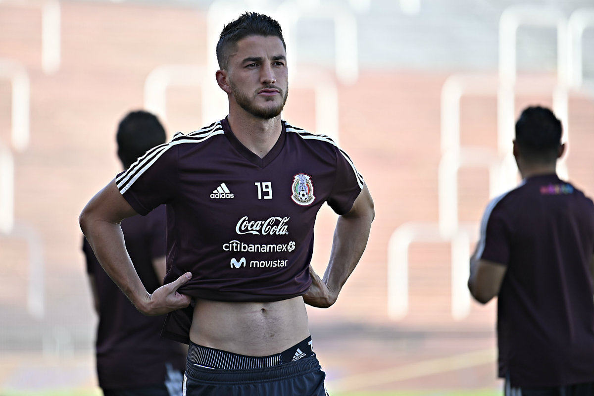 Hiram Mier es nuevo jugador de Chivas (Imago7)