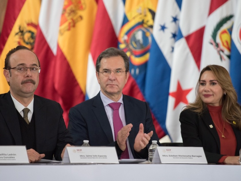 El titular de la SEP aseguró que "serán implacables" para exigir que los maestros den clases.  | Archivo Cuartoscuro