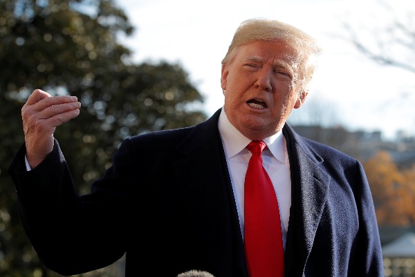 Trump nominó como fiscal general de EU a William Barr, en sustitución de Jeff Sessions. (Reuters)
