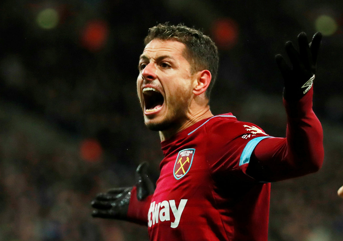 'Chicharito' Hernández en festejo tras marcar el segundo gol en la victoria del West Ham (Reuters)