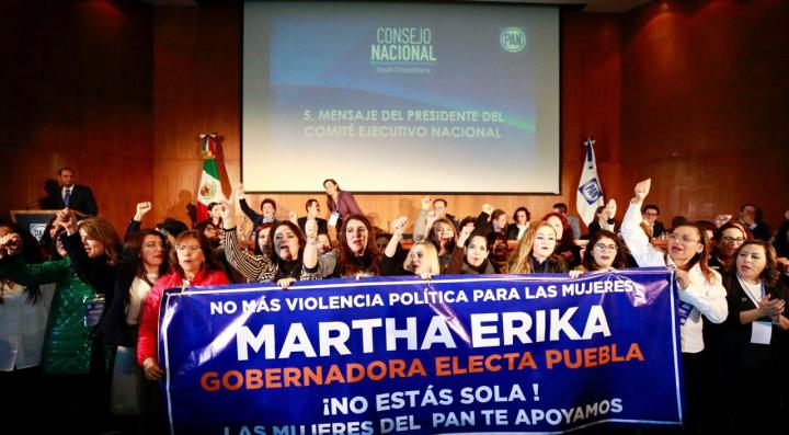 Durante el Cnnsejo Nacional del PAN, Martha Erika recibió el respaldo por parte de todos sus integrantes (Especial)