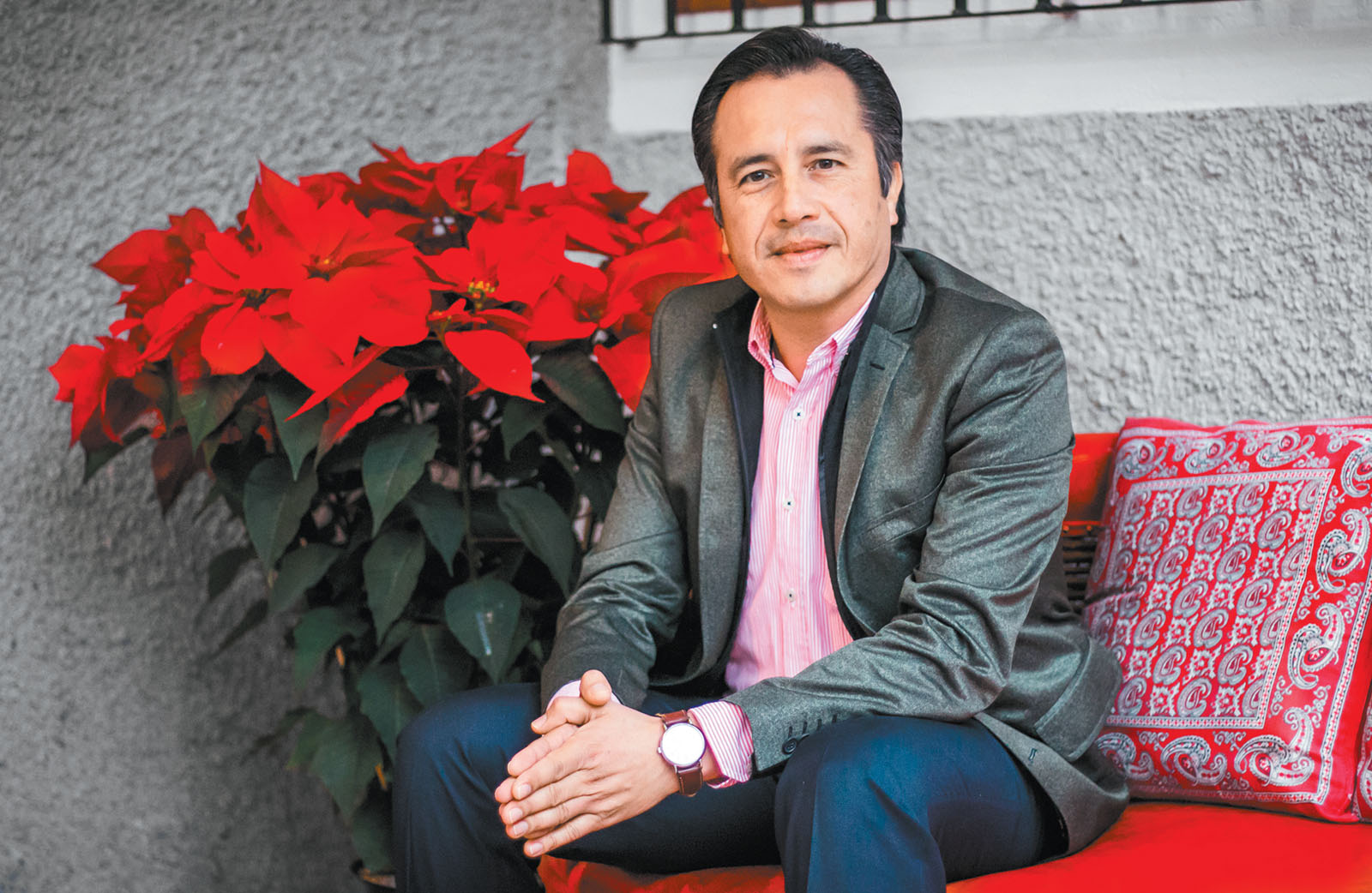 El nuevo gobernador de Veracruz dijo que desde 2006 entró de lleno a la política. (Especial)