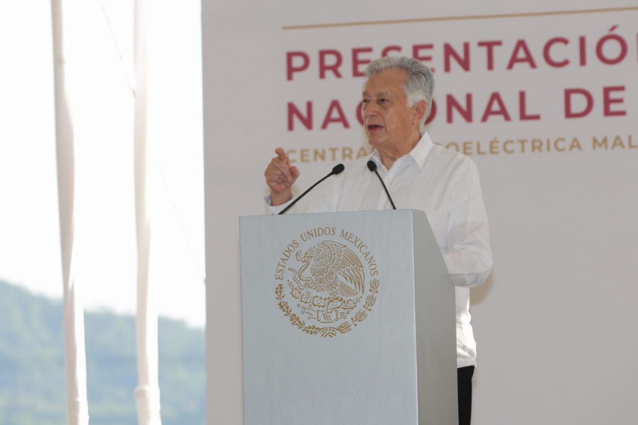 Manuel Bartlett, director de CFE, en la presentación del Plan Nacional de Electricidad (Omar Franco)