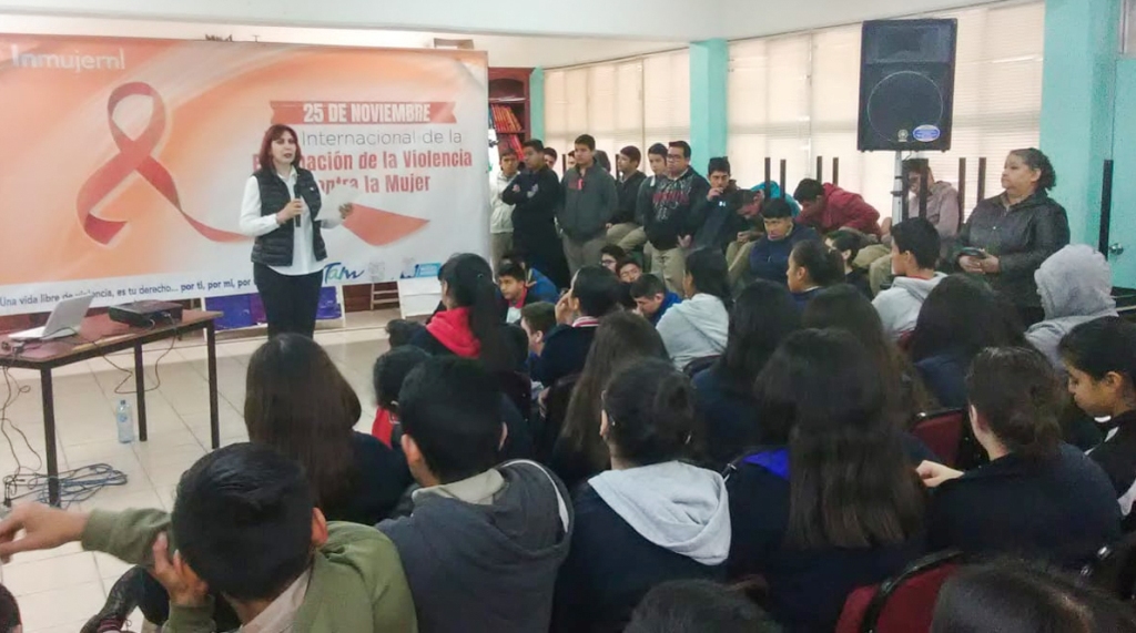 Sensibilizan a estudiantes en tema de trata de personas.