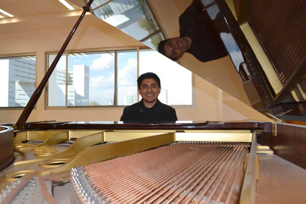 Youvanni Flores López, alumno de la Licenciatura en Música, en la especialidad en Composición, de la Facultad de Artes de la UAP (Especial)