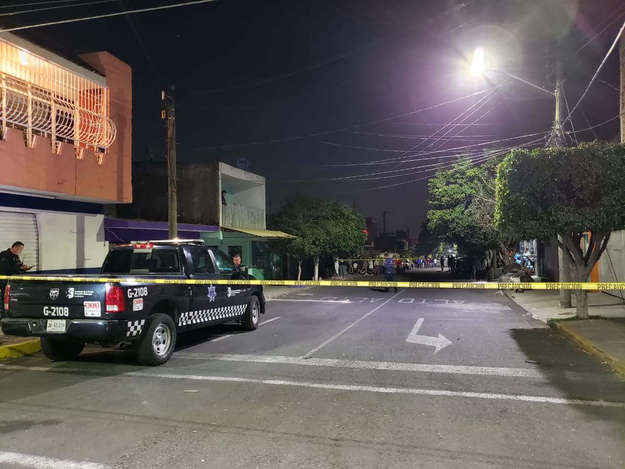 La agresión ocurrió en la calle Obsidiana, al cruce con Juan de Dios Robledo. (Cortesía Nelson Guzmán)