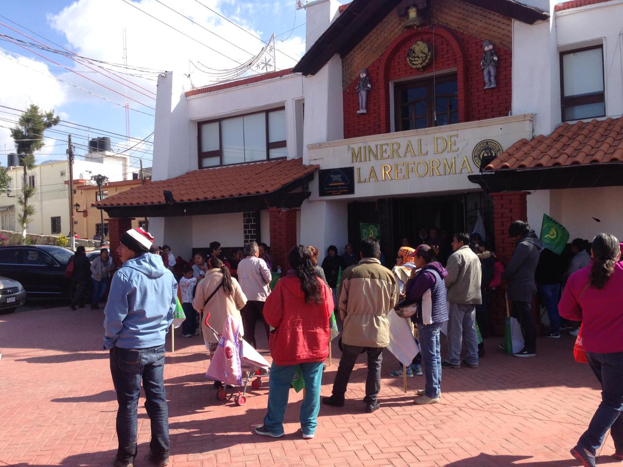 Exige UNTA a Mineral de la Reforma permitir instalación de tianguis en La Providencia. (Teodoro Santos)