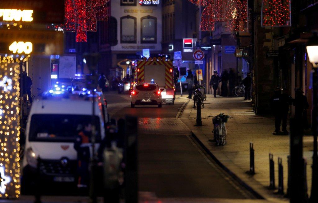 Las fuerzas de seguridad evacuaron la zona y cerraron el centro de la ciudad. Reuters