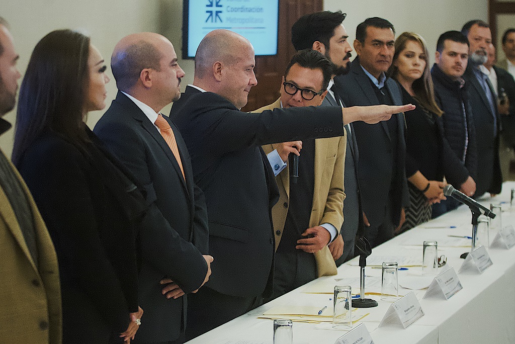 Luego de rendir protesta ante la JCM, el gobernador del estado habló sobre sus expectativas. (Especial)