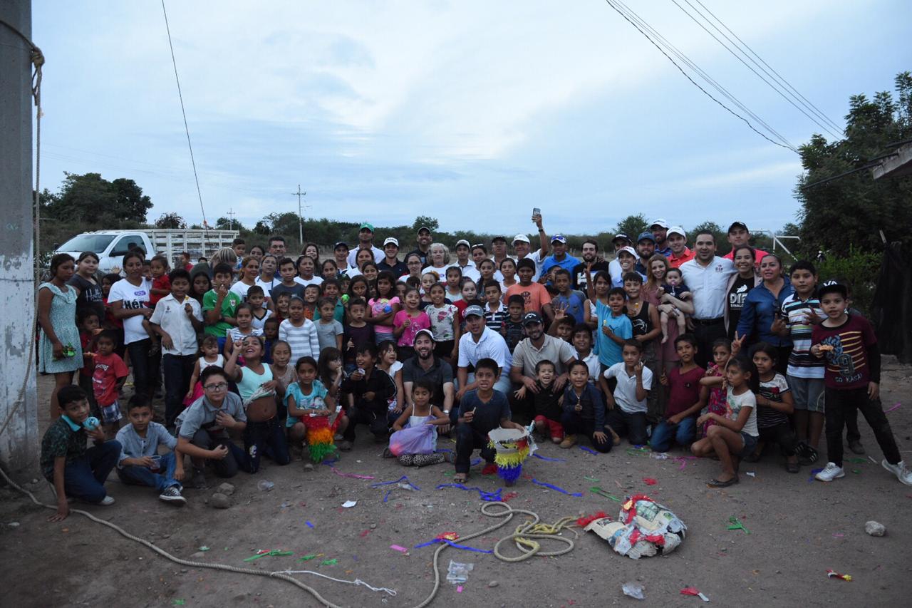 Golfistas mexicanos hacen labor social en Mazatlán (Cortesía)