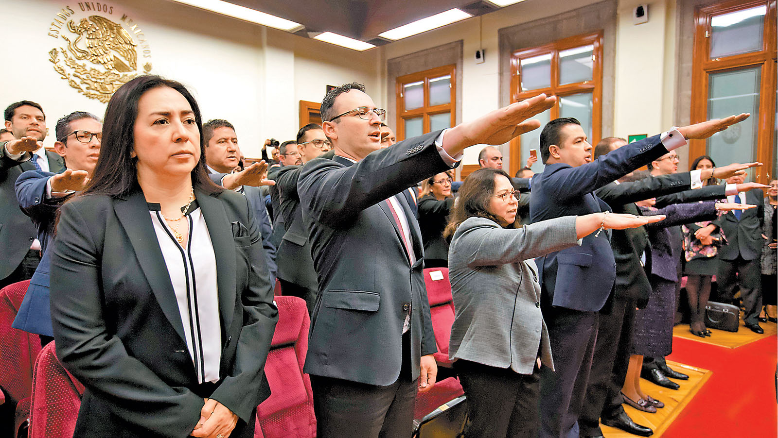 El integrante del alto tribunal estuvo en la toma de protesta de una jueza y 30 magistrados. (Omar Franco)