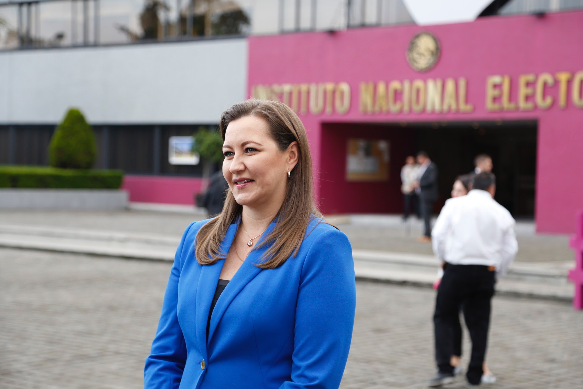 Martha Erika Alonso señaló que más adelante presentará los demás integrantes. (Especial)
