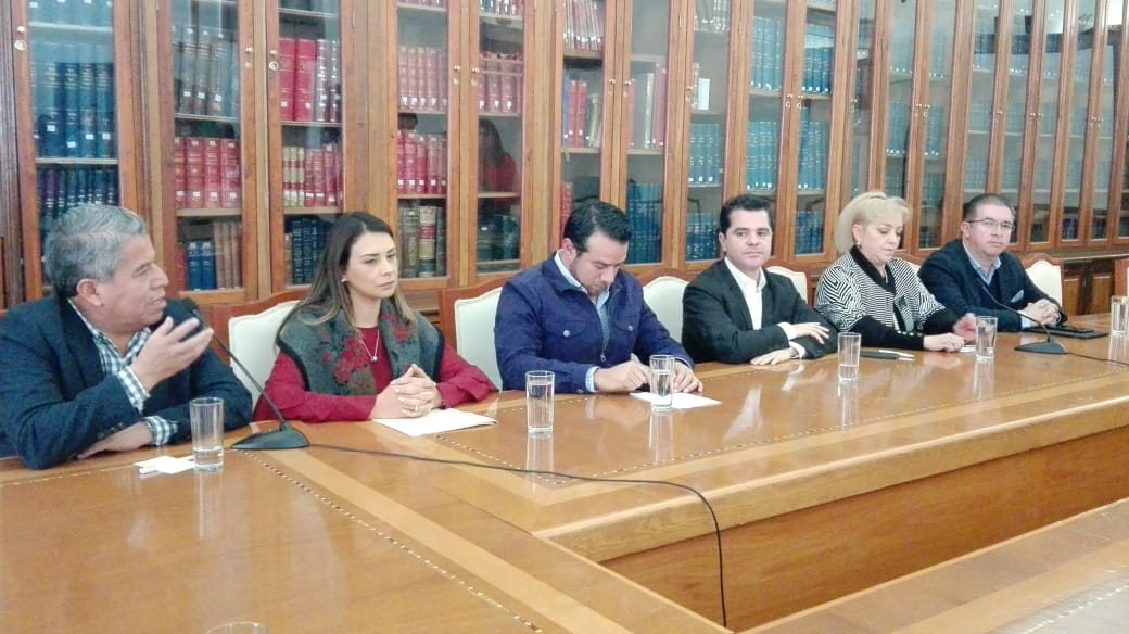Diputados del Frente anunciaron que no asistirán a la sesión solemne del Congreso del Estado de Puebla (Elena Domínguez)