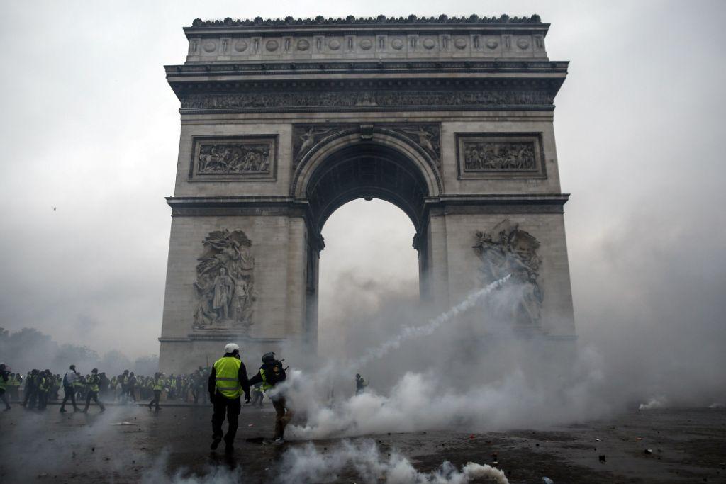 El gobierno francés Francia pidió a los chalecos amarillos no manifestarse el sábado. | AFP