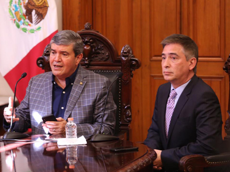 Manuel González, secretario general de Gobierno, y Aldo Fasci Zuazua, secretario de Seguridad Pública del Estado. (Foto: Jorge López)