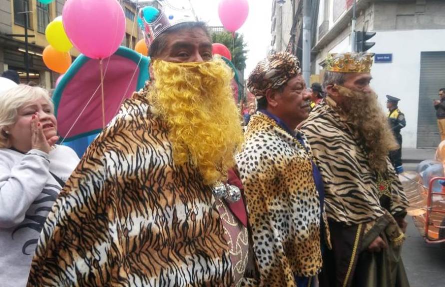 Los trabajadores piden espacios para la temporada navideña en la alcaldía Cuauhtémoc. | César Velázquez