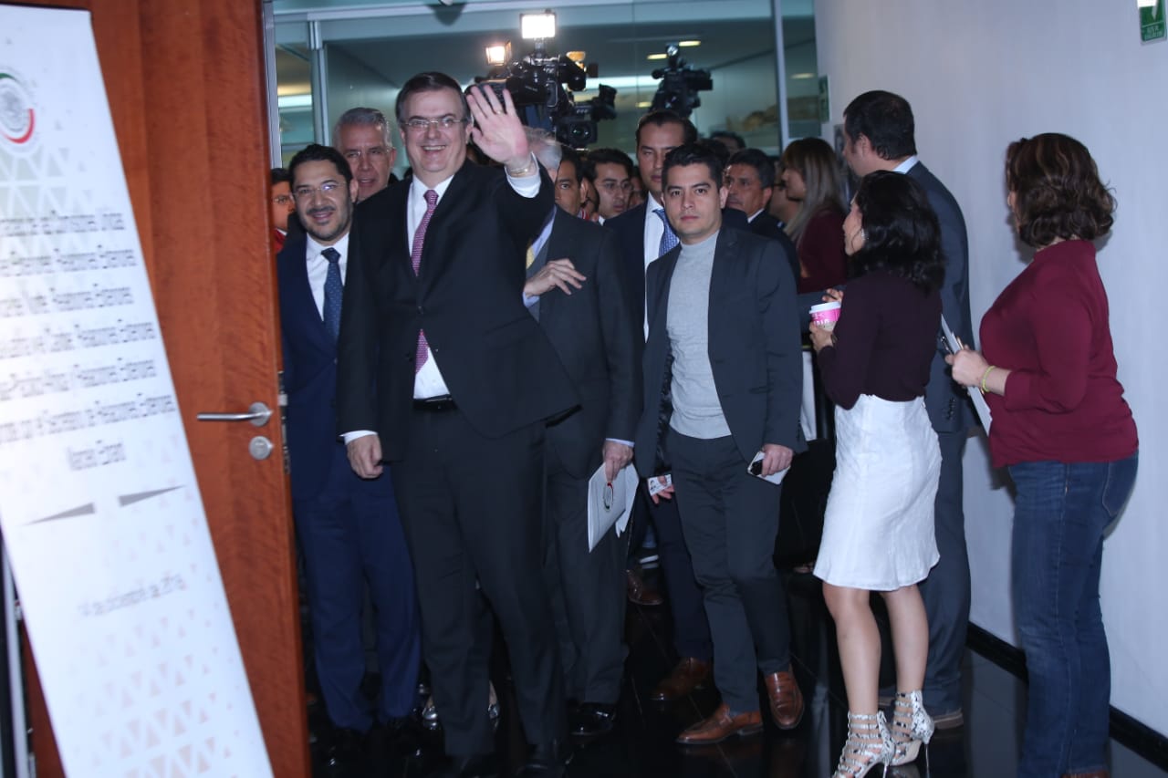 El canciller Marcelo Ebrard se reunió hoy con senadores de la Comisión de Relaciones Exteriores/Juan Carlos Baustista.