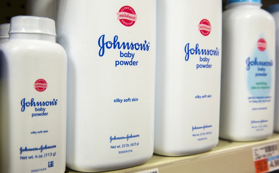 Johnson & Johnson sabía que su talco podía ser cancerígeno. (Especial)