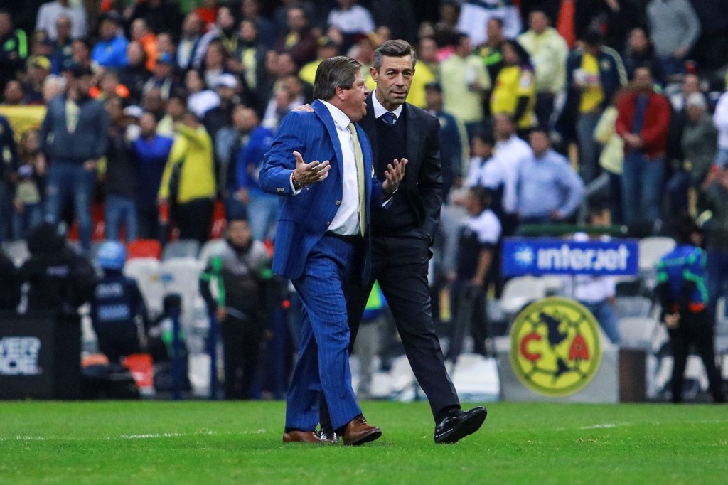 Miguel Herrera y Pedro Caixinha (Imago7)