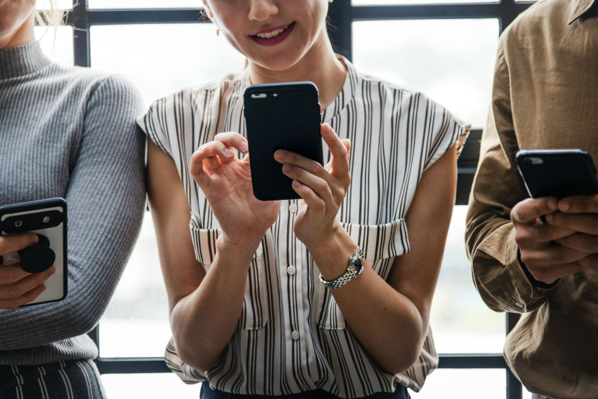 Cada vez más es difícil separarse del celular. (Especial)