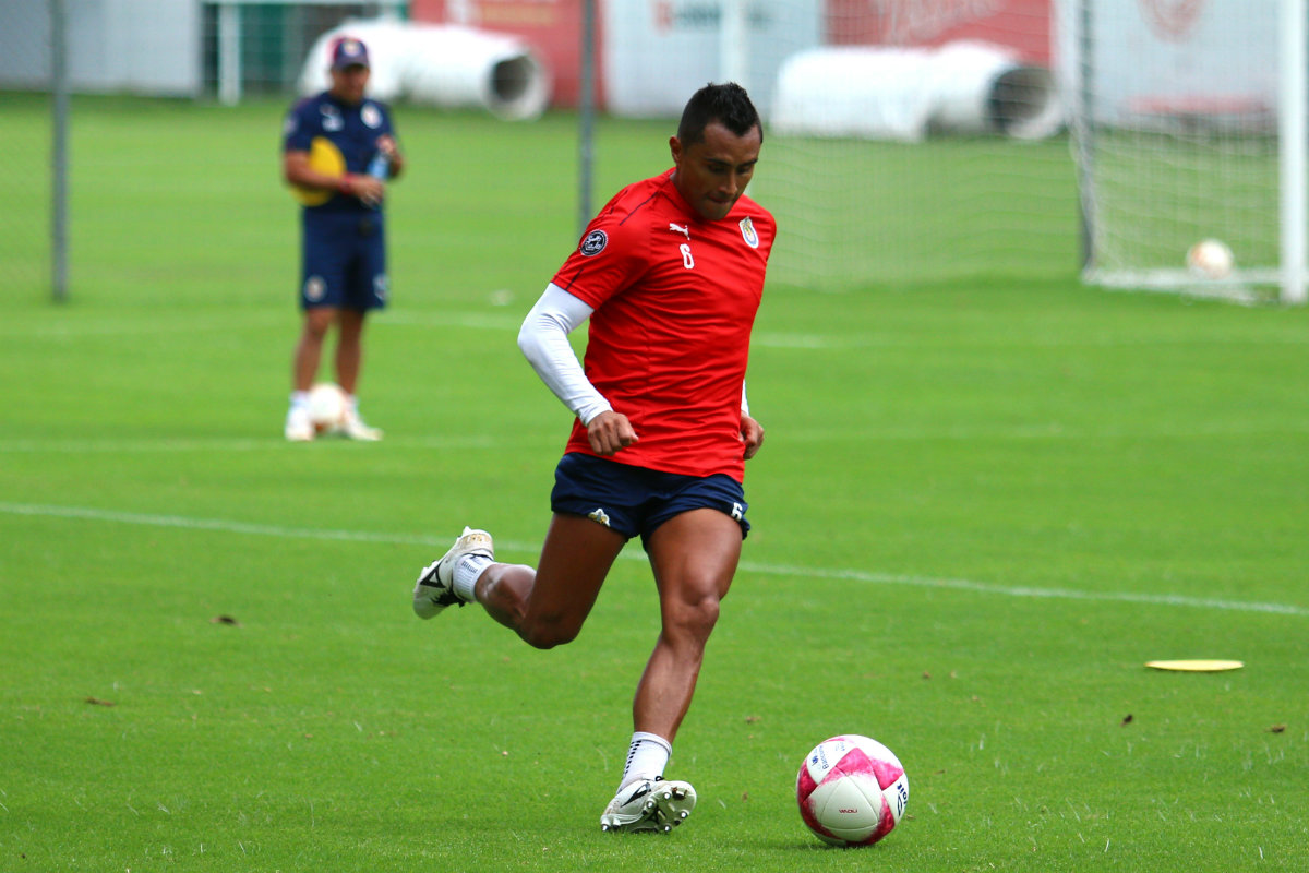 Edwin Hernández, lateral del Rebaño (Imago7)