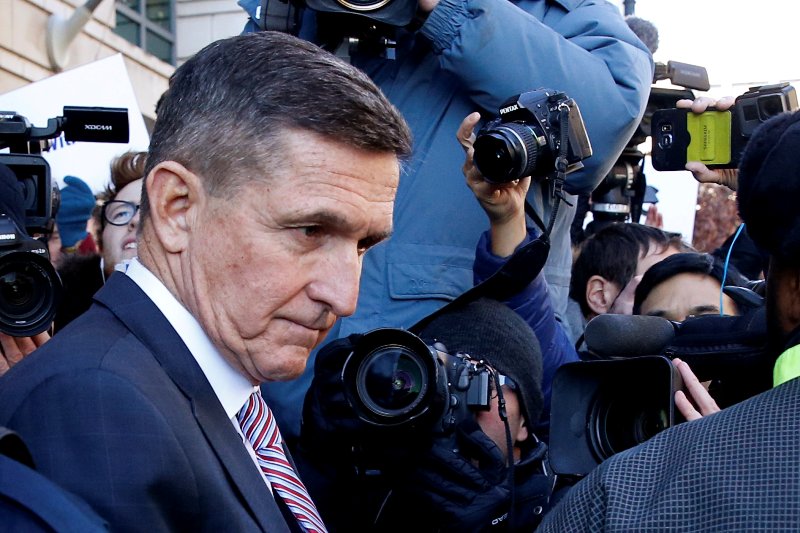 Flynn enfrenta una sentencia estándar de hasta seis meses de cárcel después de haberse declarado culpable de mentir al FBI.