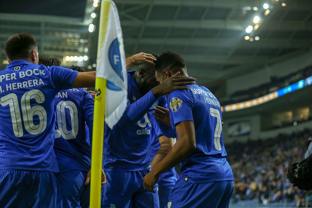 Héctor Herrera fue el único nacional con minutos en la Copa de Portugal (Twitter @FCPorto)