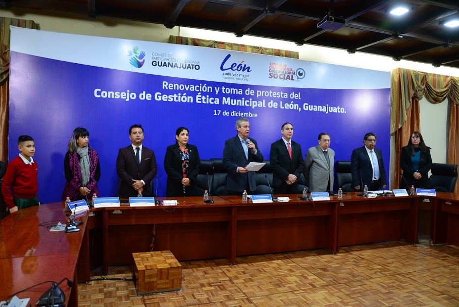 Toma protesta el Comité de Gestión de Ética Municipal