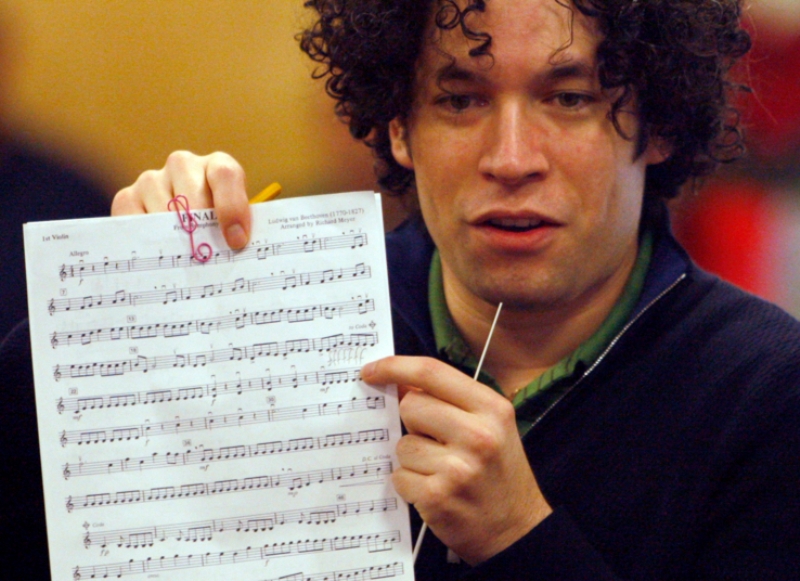 El director venezolano es el primer músico que recibe este reconocimiento. (Reuters)