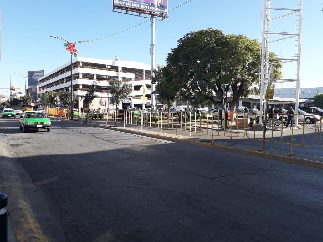 Colocan vallas de seguridad en Zona Piel