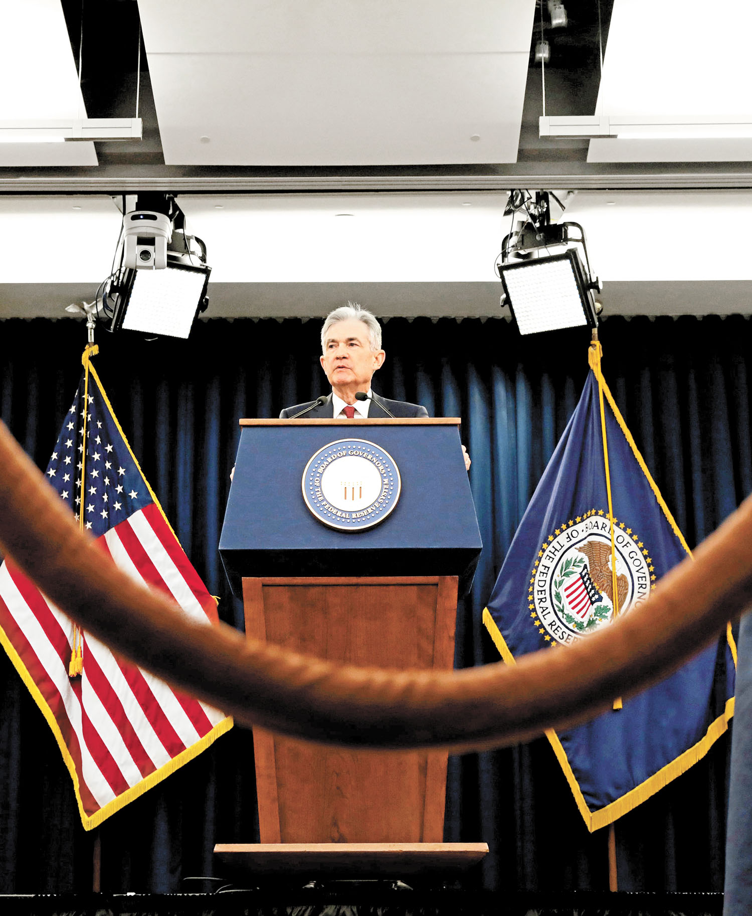 Jerome Powell sostuvo una rueda de prensa tras la reunión del banco central de EU. (Yuris Gripas/Reuters)