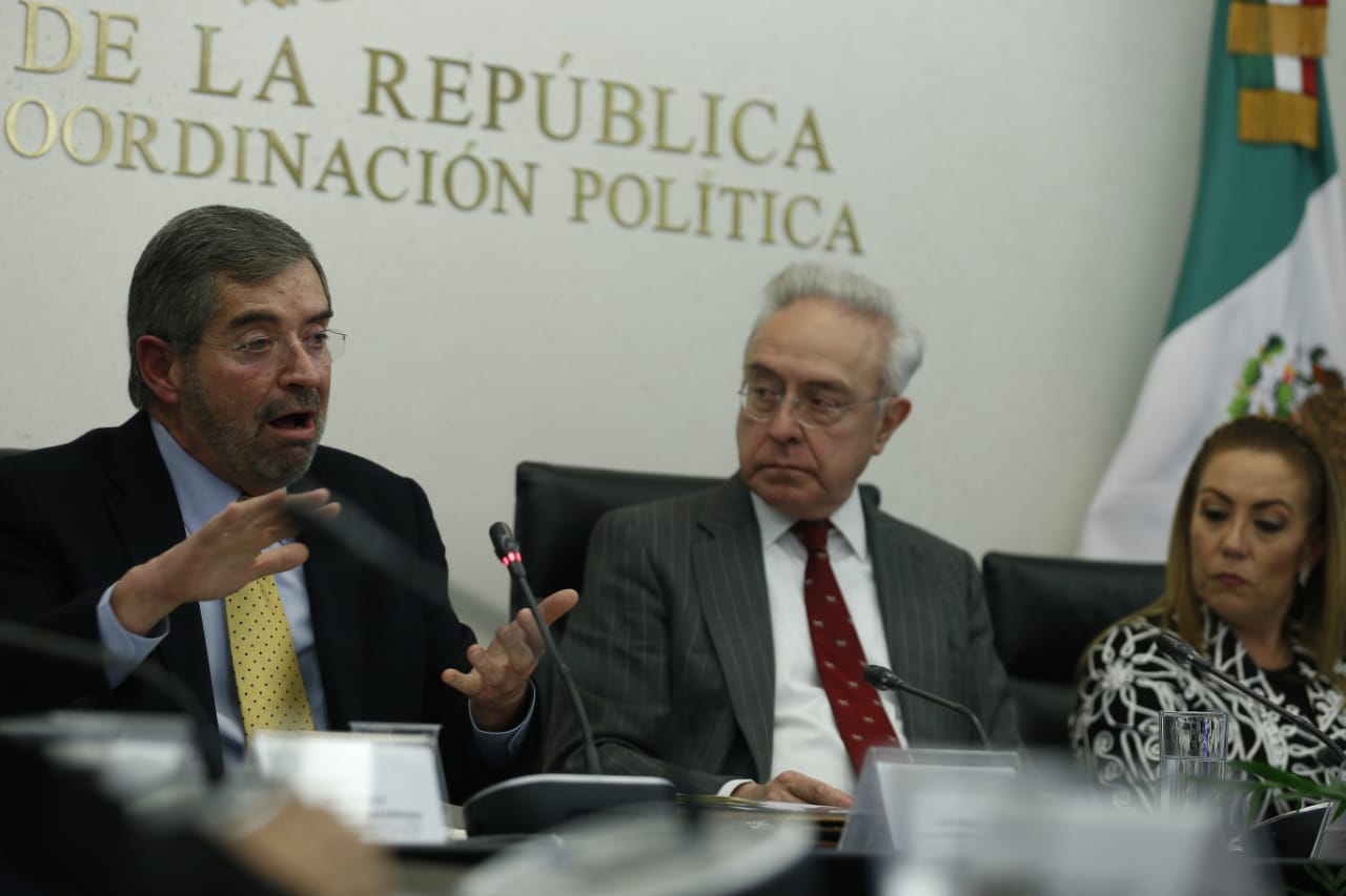 Juan Ramón de la Fuente compareció ante la comisión del Senado. (Héctor Téllez)