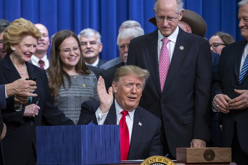 Trump firmó el proyecto de ley conocido como "Nica Act".