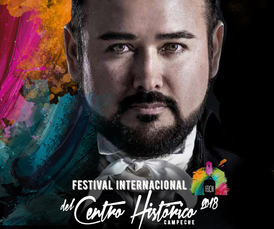 Javier Camarena se presenta en el atrio de la Catedral de Campeche (Cortesía)