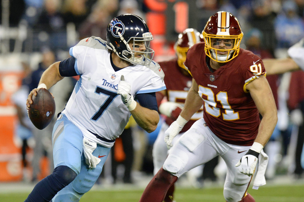Blaine Gabbert ayudó a los Titans a sacar el triunfo (AP)
