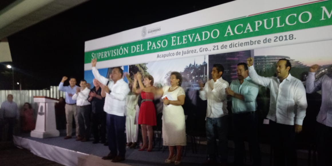 El gobernador guerrerense, Héctor Astudillo Flores. el boulevard Vicente Guerrero
